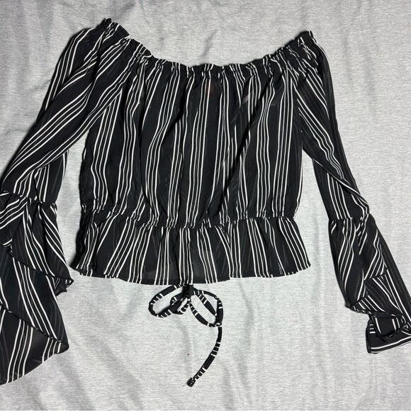 Guess Black and White Striped Blouse - Picture 4 of 6